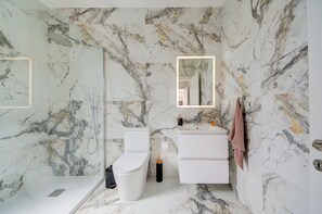 Haartrockner, Handtücher