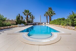 Pool - Ocean View House Getaway (San Lawrenz)