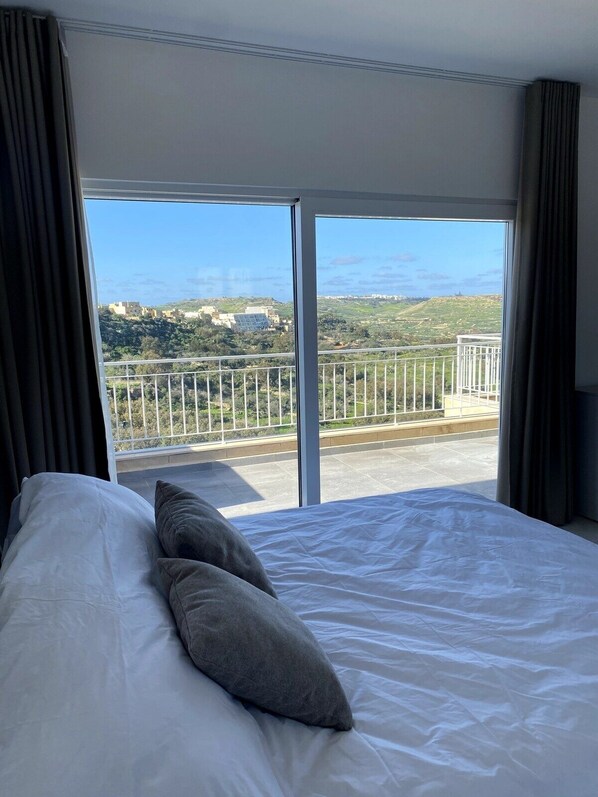 1 soverom, strykejern/-brett, wi-fi (inkludert) og sengetøy