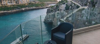 Water's Edge Suite Xlendi
