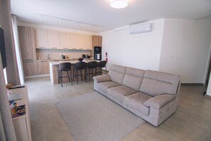 TV - The Egħżien Collection - Suite A2 (Ix-Xagħra)