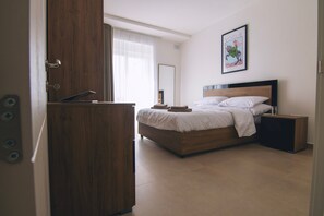 3 bedrooms, iron/ironing board, free WiFi, bed sheets - The Valley Collection - Suite A10 (Ix-Xaghra)