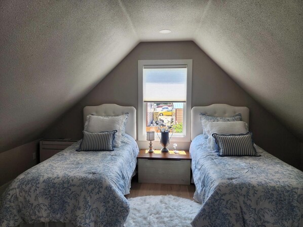 Bügeleisen/Bügelbrett, WLAN, Bettwäsche