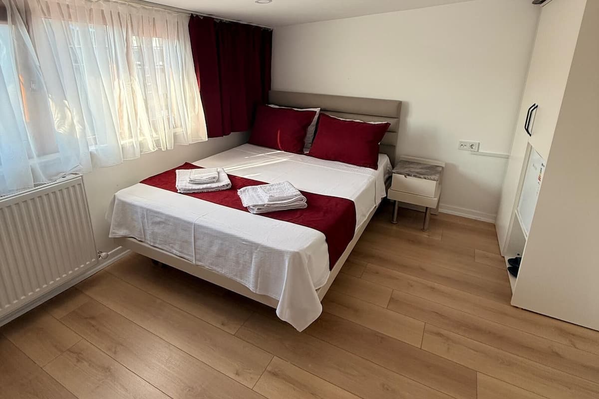 Standard Double Room, City View | In-room safe, soundproofing, iron/ironing board (on request)