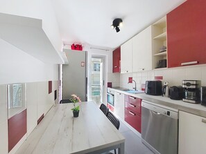 Fridge, microwave, oven, dishwasher