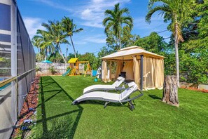 Property grounds - 20% Off Near Beach! | Heated Pool|Family Fun Villa (Oakland Park)