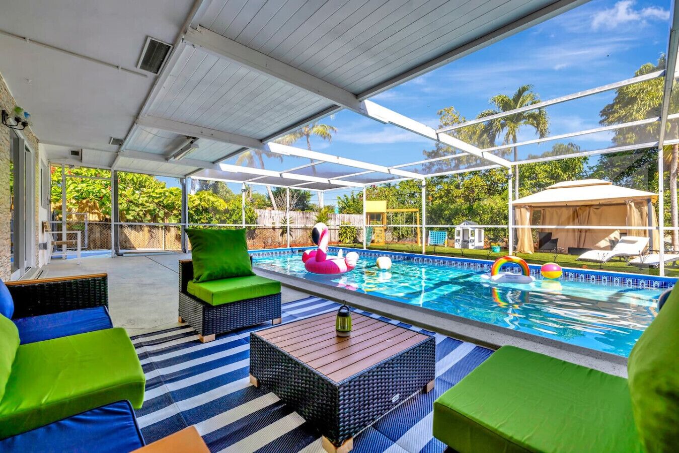 Piscine extérieure, piscine chauffée