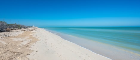 Sulla spiaggia