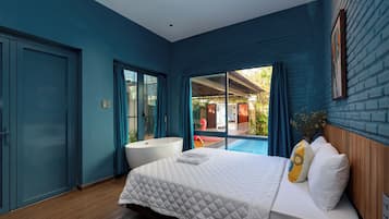 6 bedrooms, desk, iron/ironing board, WiFi