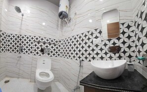 Bathroom - Shanti Residency (Varanasi)