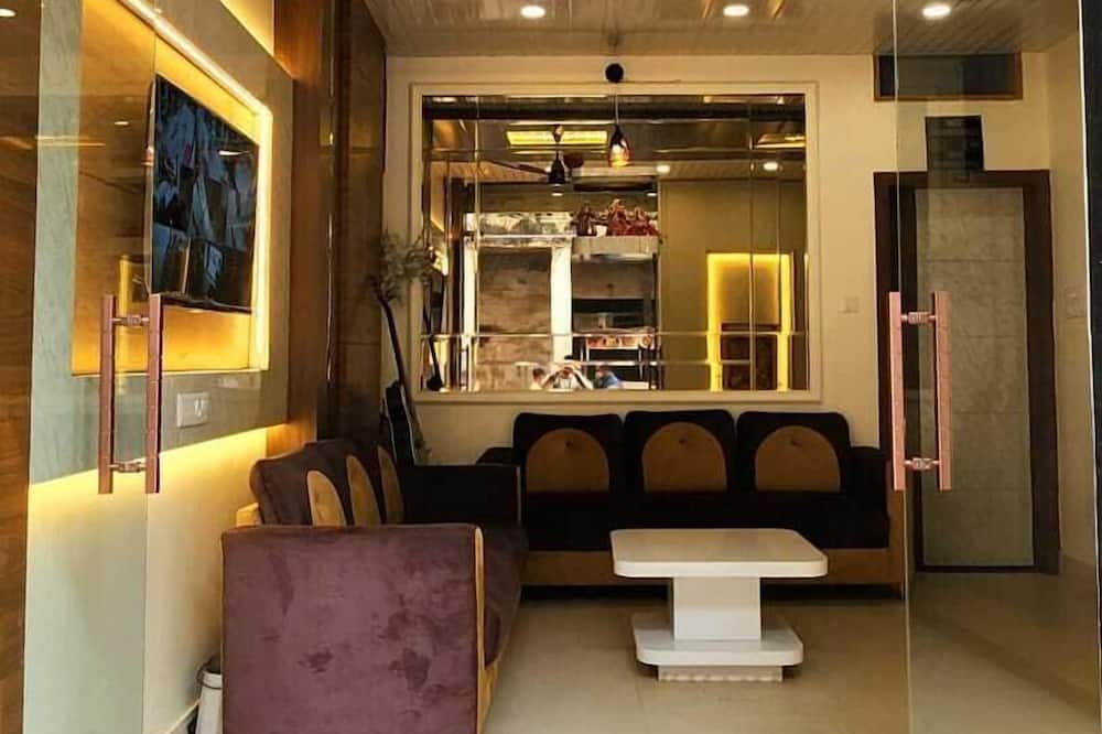 Shanti Residency