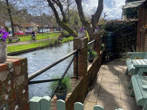 Rivergem - Riverside Coach House - Hampshire
