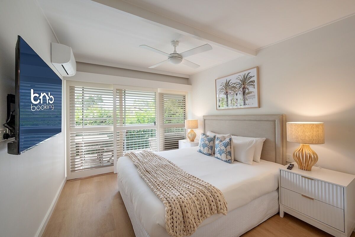 2 bedrooms, iron/ironing board, travel cot, free WiFi