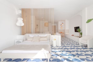 1 Schlafzimmer, Schreibtisch, Bügeleisen/Bügelbrett, Reisekinderbett