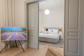 Fer et planche à repasser, Wi-Fi gratuit, draps fournis