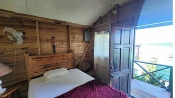 8 chambres, fer et planche Ă repasser, Wi-Fi, draps fournis