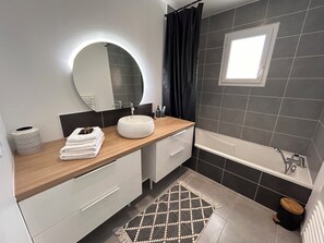 Douche, papier toilette