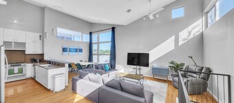 NEW! Modern Comfort in the Heart of Museum District
