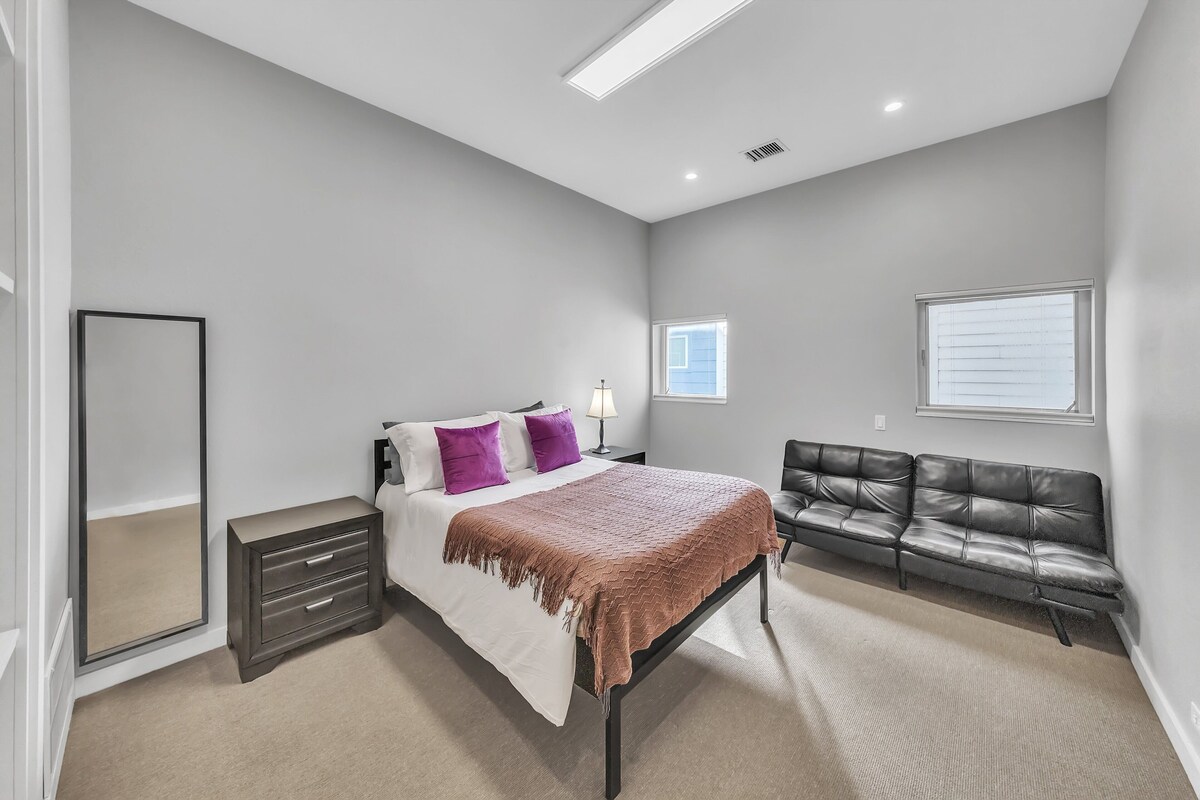 Photo 11 of NEW! Modern Comfort in the Heart of Museum District