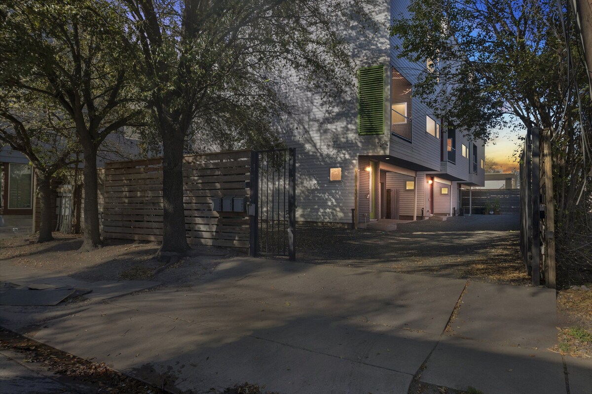 Photo 38 of NEW! Modern Comfort in the Heart of Museum District