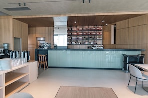 Bar (en la propiedad)