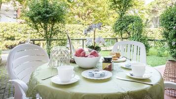 Apartamento, 1 habitación, vistas al jardín, planta baja | Vistas desde la habitación
