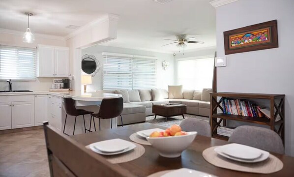 Interior - Cozy Home in Paradise (Key West)