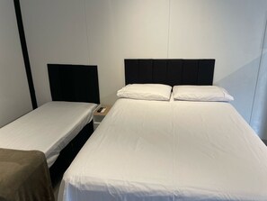 1 bedroom, bed sheets - Furnished Studio 1 (LUCAS DO RIO VERDE)