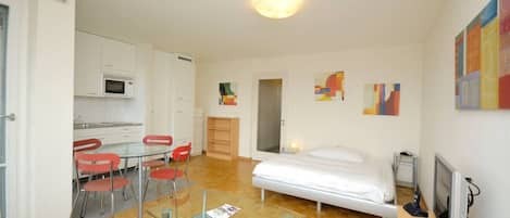 1 chambre, bureau, fer et planche Ă  repasser, Wi-Fi