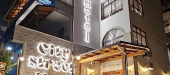 City Street Hotel