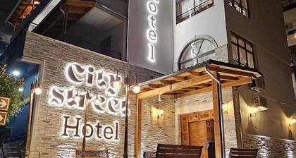City Street Hotel