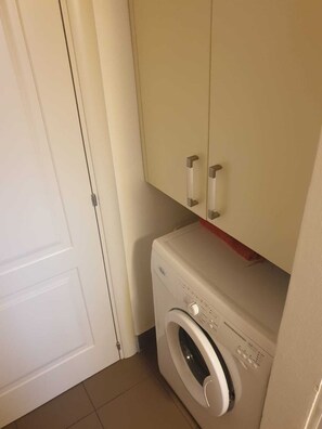 Interior - 5 minutes walk from the beach - New Apartment with 2 bedrooms in Italy (Giulianova)