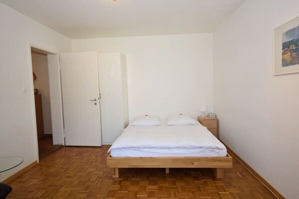 1 quarto, ferros/tábuas de passar roupa, Wi-Fi, roupa de cama