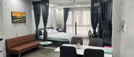 1 bedroom, iron/ironing board, WiFi, bed sheets