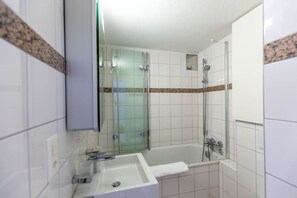 Haartrockner, Handtücher