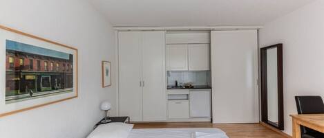 1 habitación, wifi y ropa de cama