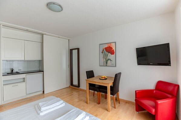 1 Schlafzimmer, WLAN, Bettwäsche