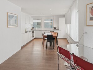 Imagen sin descripción, 5 de 13, botón