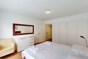 1 bedroom, iron/ironing board, WiFi, bed sheets