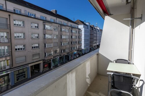 2.5BR flat close to lake/opera/city center (SF10)