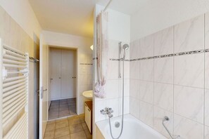 ヘアドライヤー、タオル