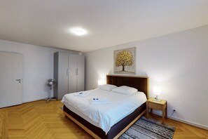 1 sovrum, strykjärn/strykbräda, wi-fi och sängkläder