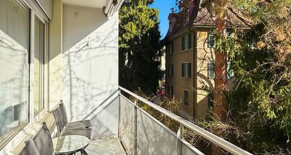 Beautiful, quite and very central 2BR flat (Sky3)