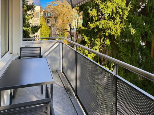 Beautiful, quite and very central 2BR flat (Sky6)