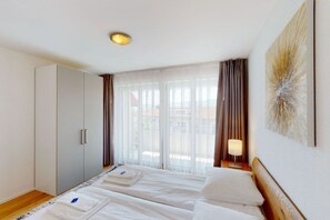 1 室のベッドルーム、デスク、アイロン / アイロン台、WiFi