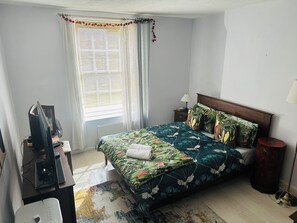 2 bedrooms, desk, iron/ironing board, travel crib