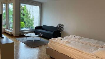 1 chambre, fer et planche Ă repasser, Wi-Fi, draps fournis