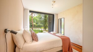 3 chambres, fer et planche à repasser, Wi-Fi gratuit, draps fournis