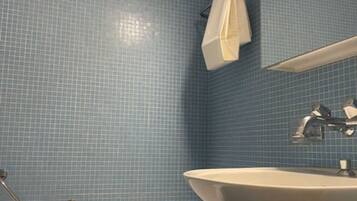 Haartrockner, Handtücher