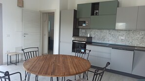 Dining - Villa 21 - Four Bedroom Villa, Sleeps 8 (Budoni)